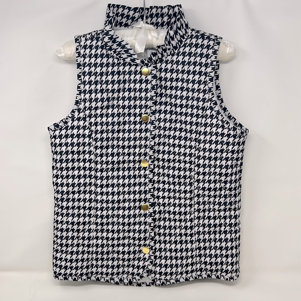 Crown & Ivy Black White Houndstooth Lightly Padded Button Ruffle Collar Vest